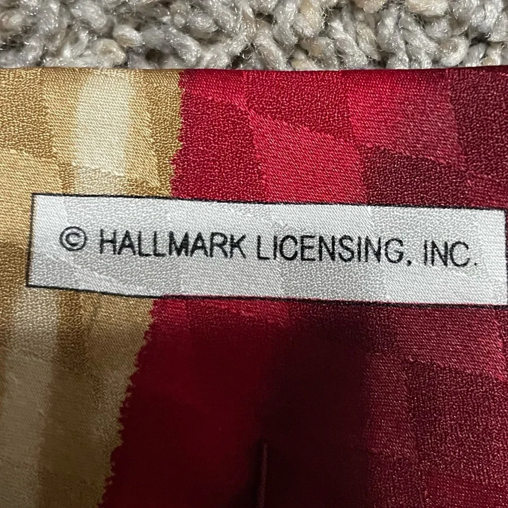 Hallmark Holiday Men's Traditions Christmas Tie Red w/Mary Baby Jesus and Angels